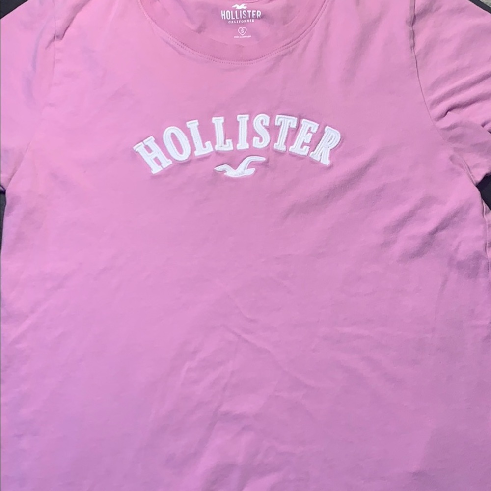 Hollister t-shirt